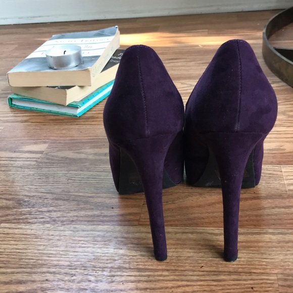Purple Pumps/Heels - Picture 4 of 5